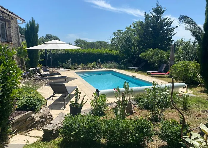 Гостевой дом Hameau De Taur 3*